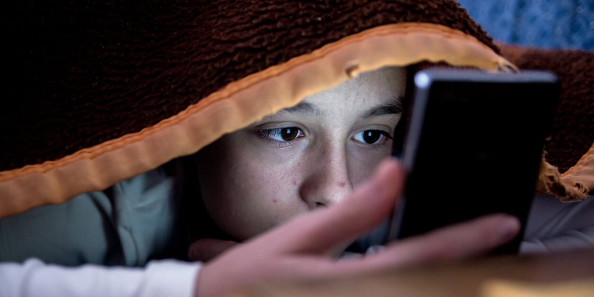 smartphone-gefahren-fuer-kinder