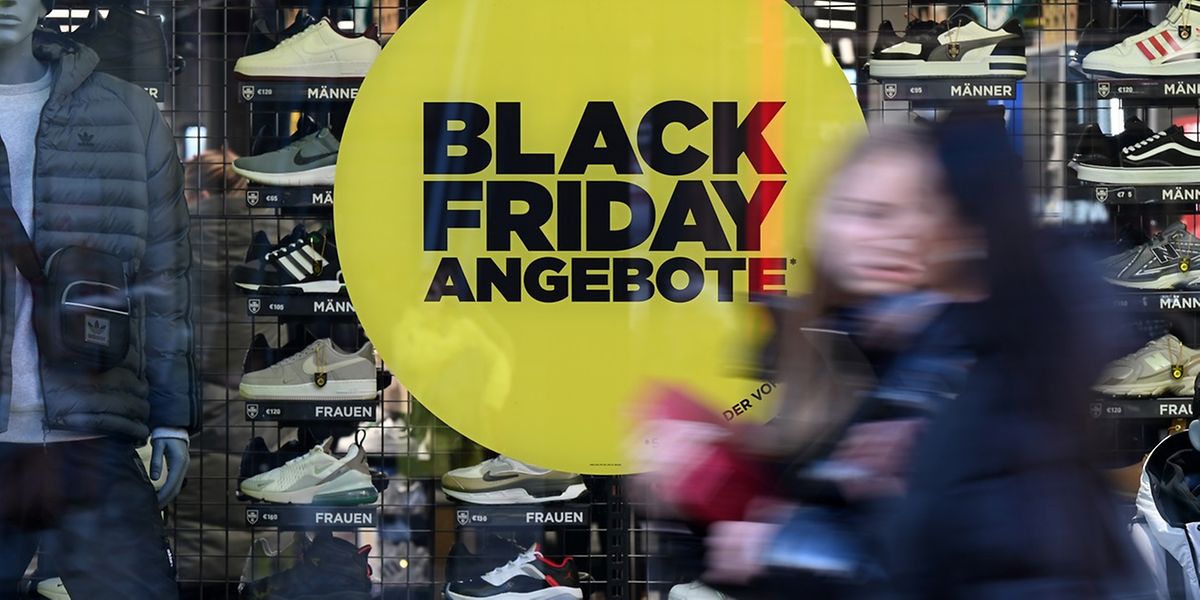 black-friday-shopping